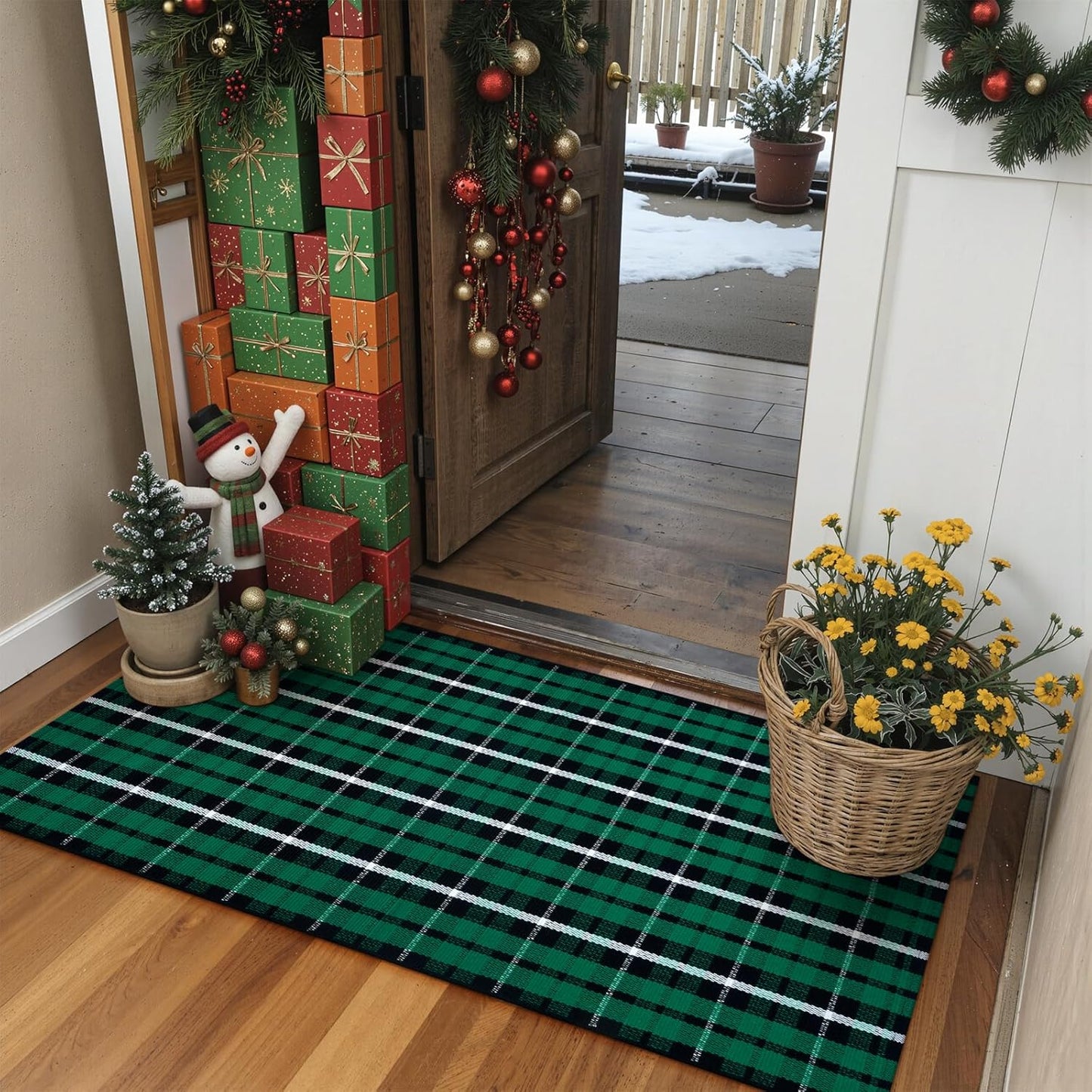 Christmas Outdoor Rug 2X4, Buffalo Plaid Green and Black Checkered Entryway Rug, Xmas Washable Front Porch Door Mat Woven Cotton Layered Doormat Rug for Bathroom Kitchen Patio Holiday Decor